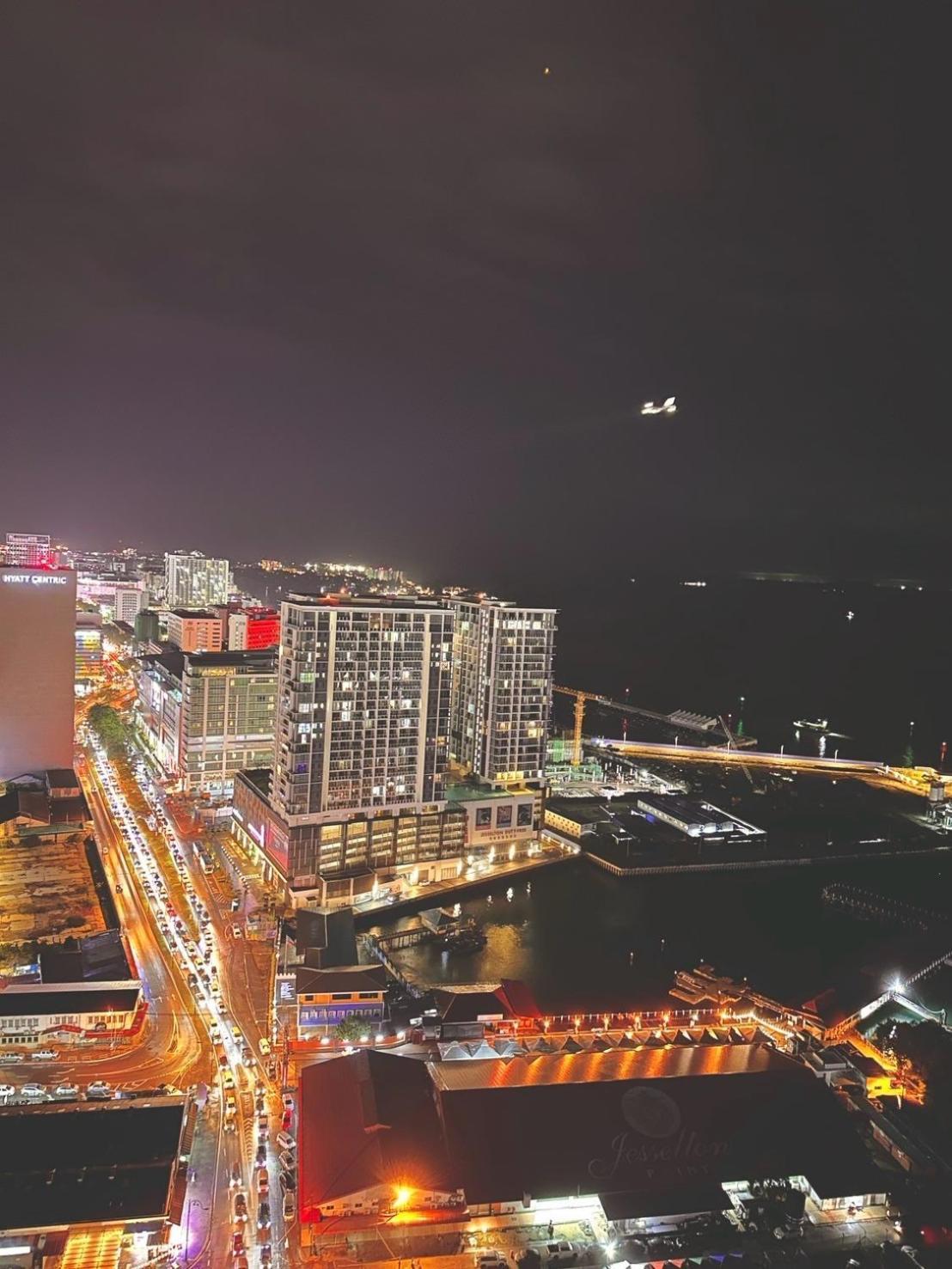 Apartamento Sunset View Jesselton Quay Near Jesselton Point Near Suria Sabah Near Gaya Street Kota Kinabalu Exterior foto
